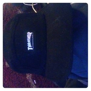THRASHER - 5 panel strap back hat